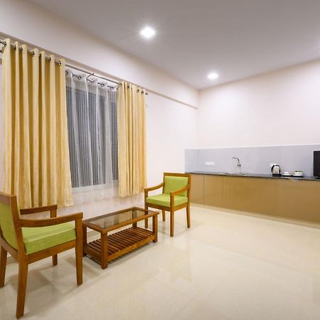 Daffodils Luxury Airport Suites Kochi Exteriör bild
