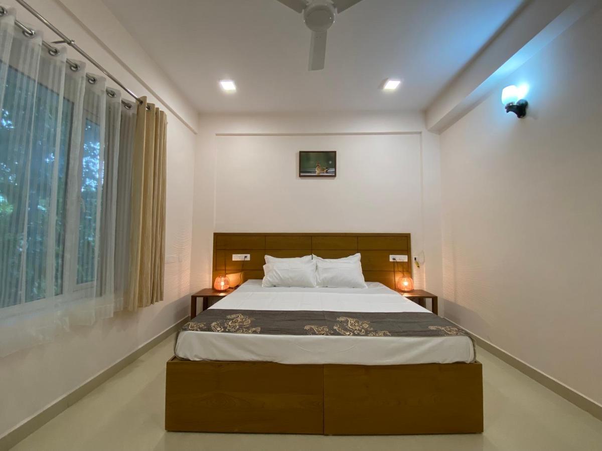 Daffodils Luxury Airport Suites Kochi Exteriör bild