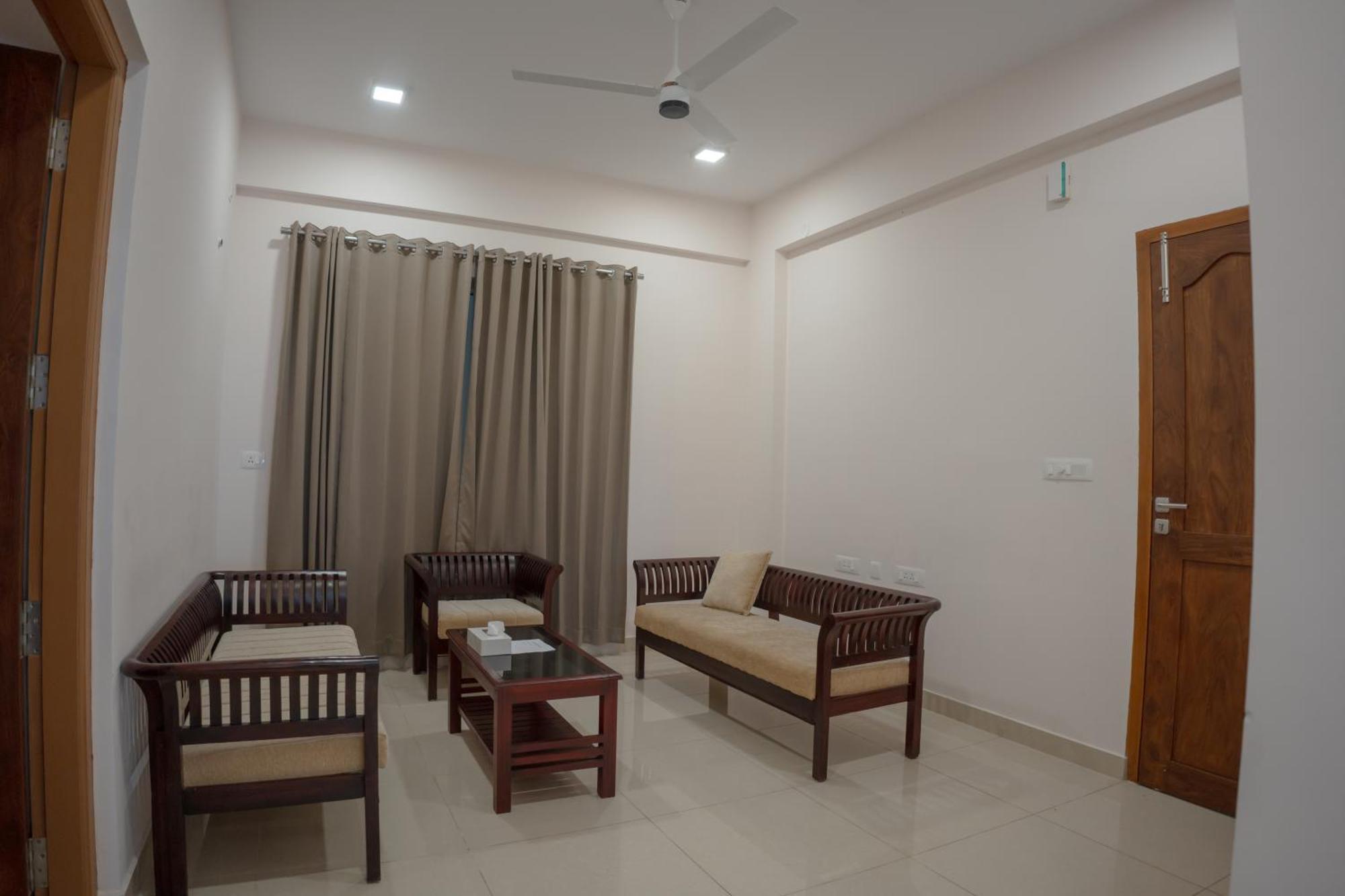 Daffodils Luxury Airport Suites Kochi Exteriör bild