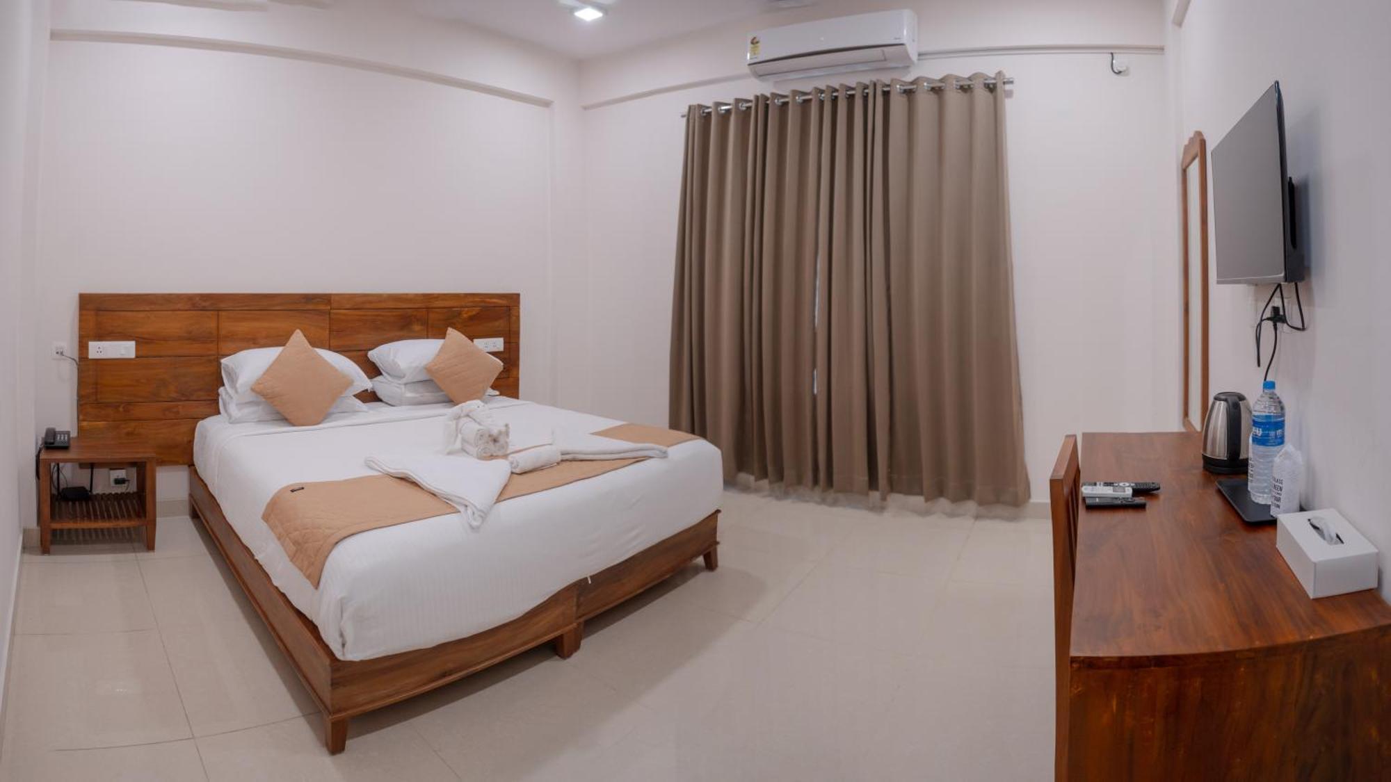 Daffodils Luxury Airport Suites Kochi Exteriör bild