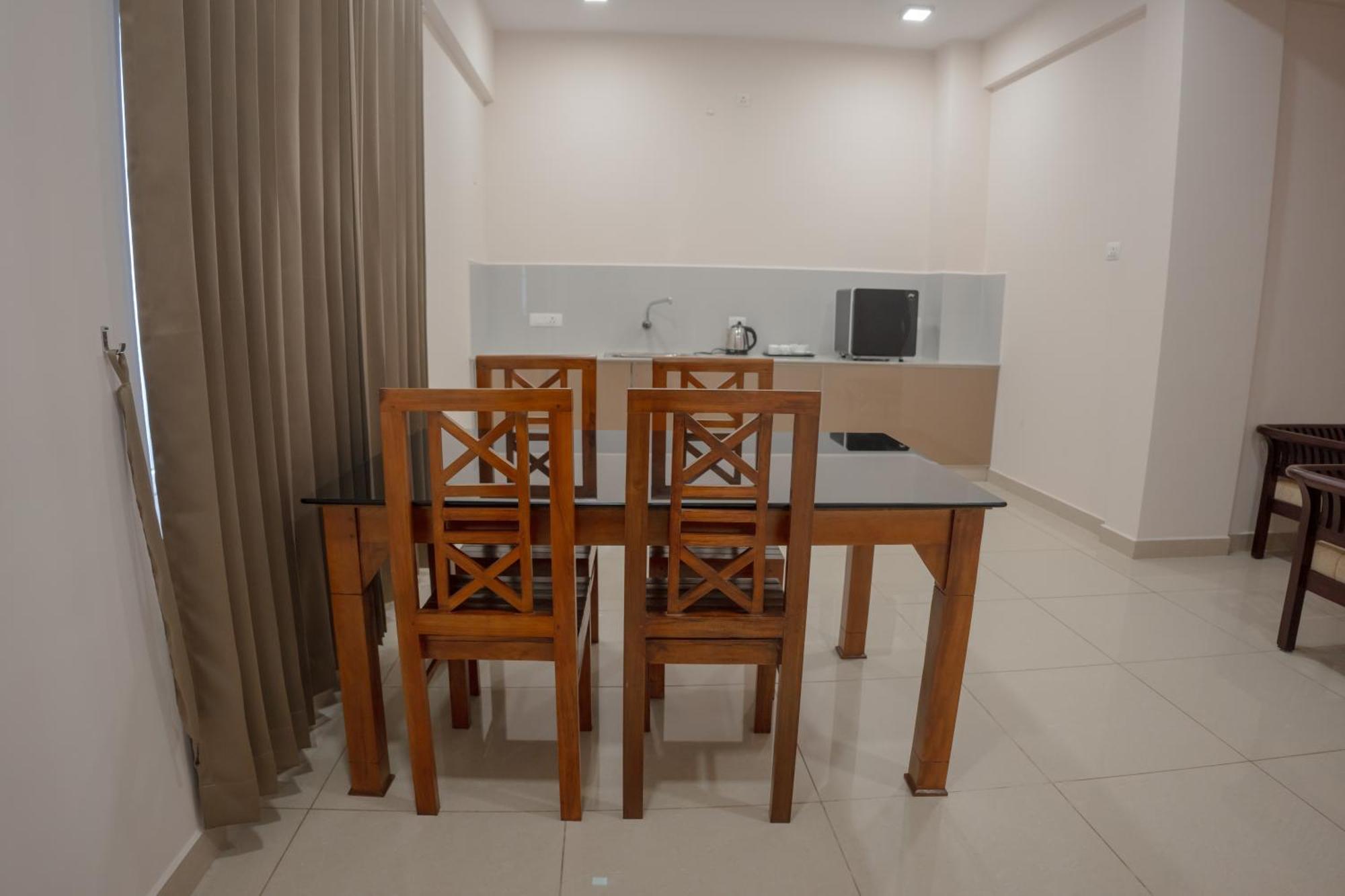 Daffodils Luxury Airport Suites Kochi Exteriör bild