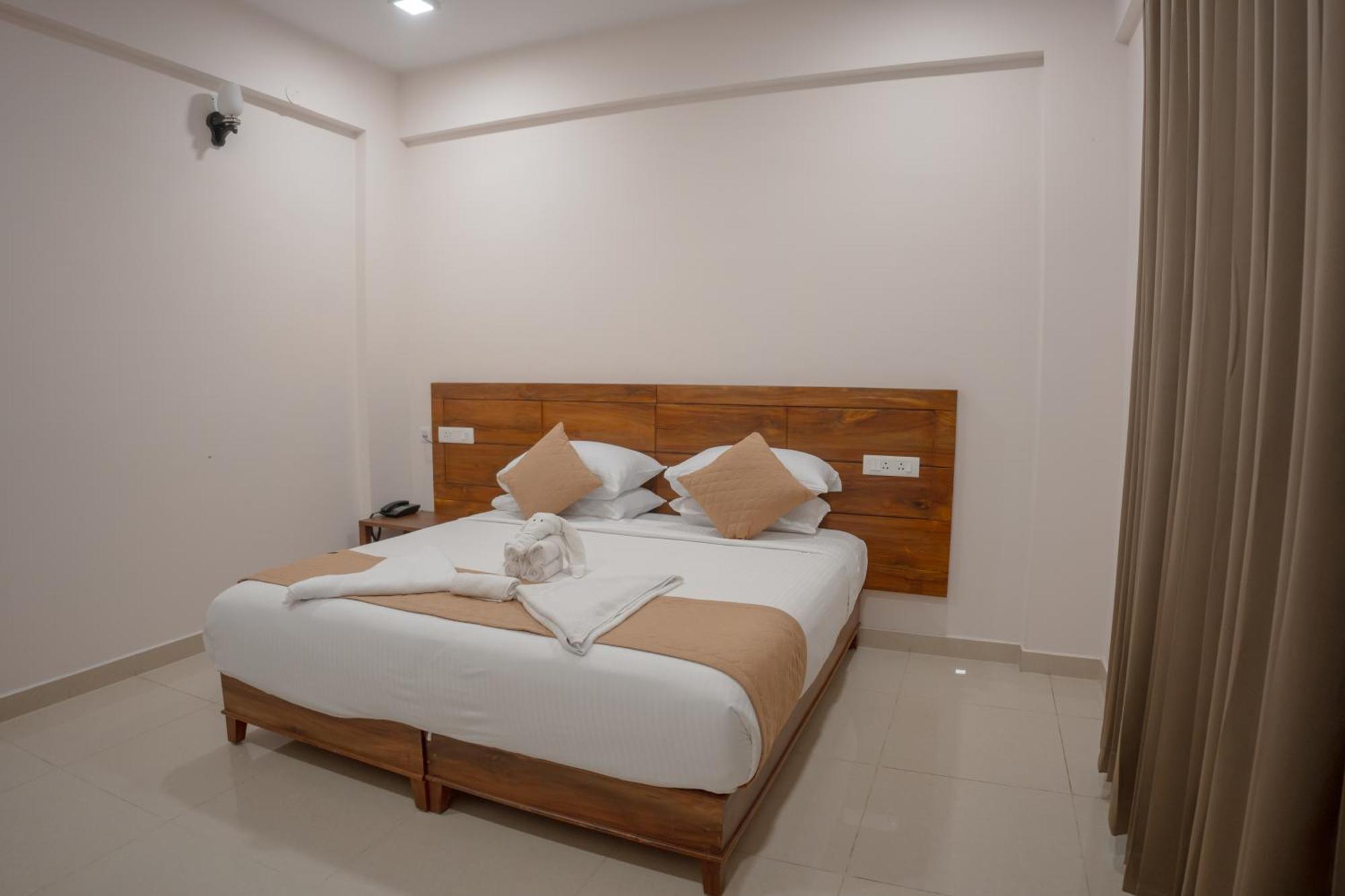 Daffodils Luxury Airport Suites Kochi Exteriör bild