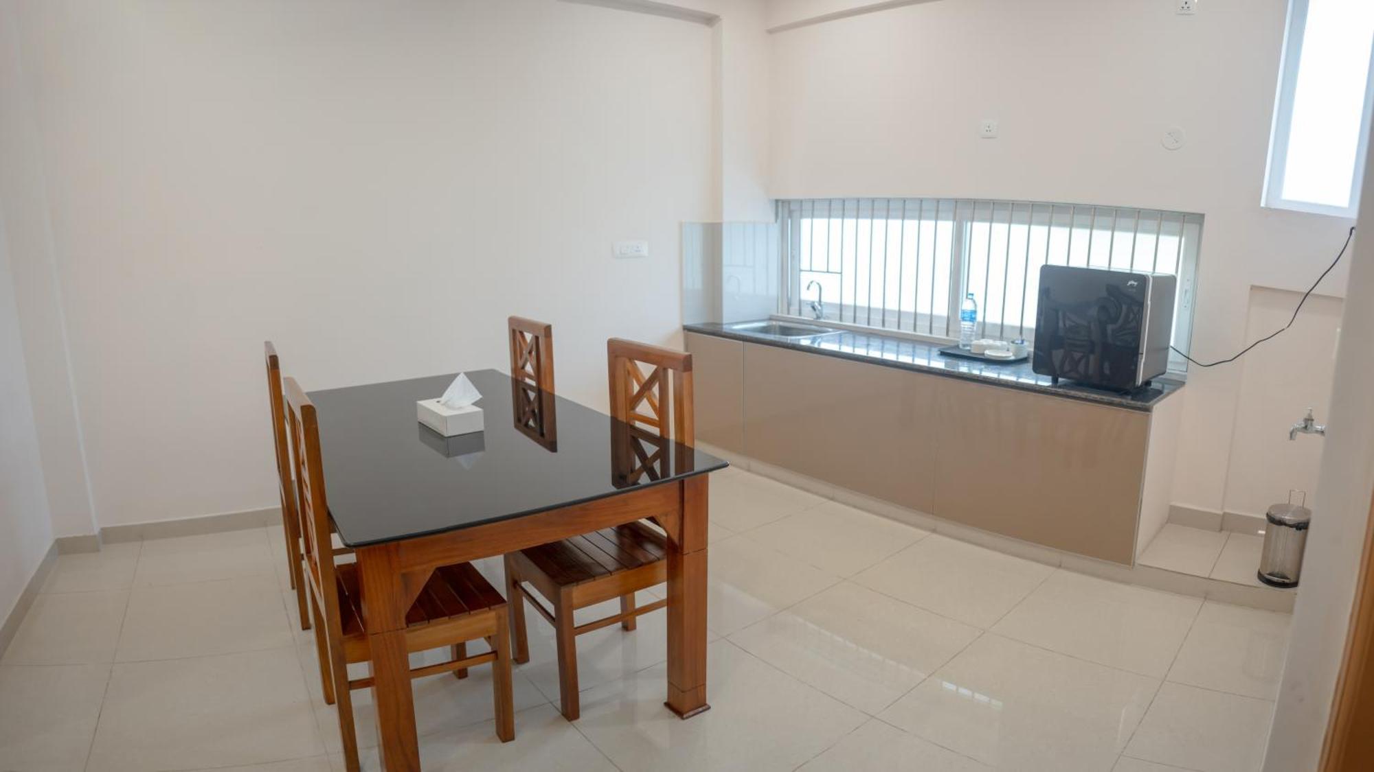 Daffodils Luxury Airport Suites Kochi Exteriör bild
